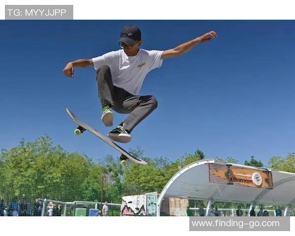 李军的滑板人生：从初学者到专业选手的心路历程与成长故事