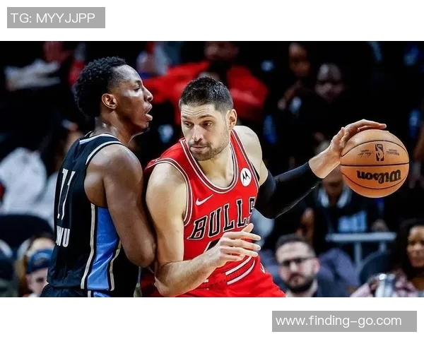 2011年NBA季后赛公牛对阵老鹰第一场精彩录像回顾与分析