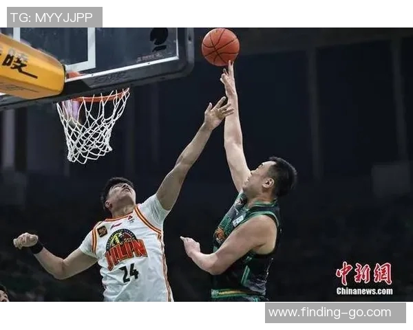 2019年CBA季后赛广厦对阵新疆的精彩对决回顾与分析